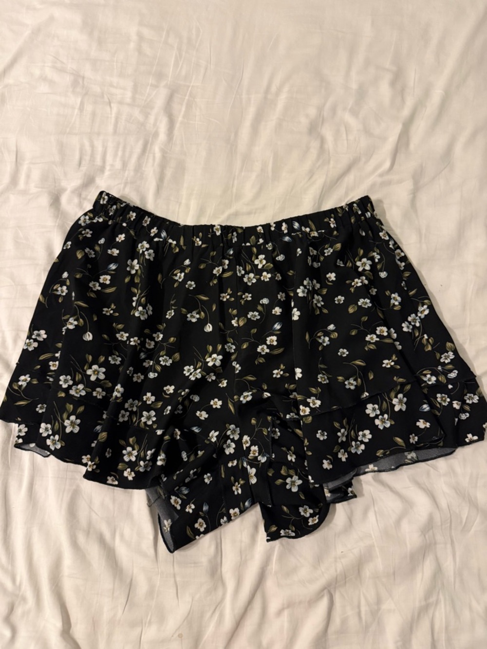 Black Floral Ruffle Shorts